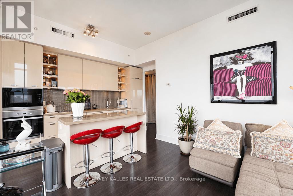 #2603 32 DAVENPORT ROAD - 22