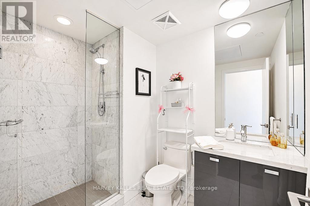 #2603 32 DAVENPORT ROAD - 35