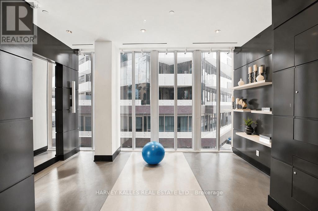 #2603 32 DAVENPORT ROAD - 39