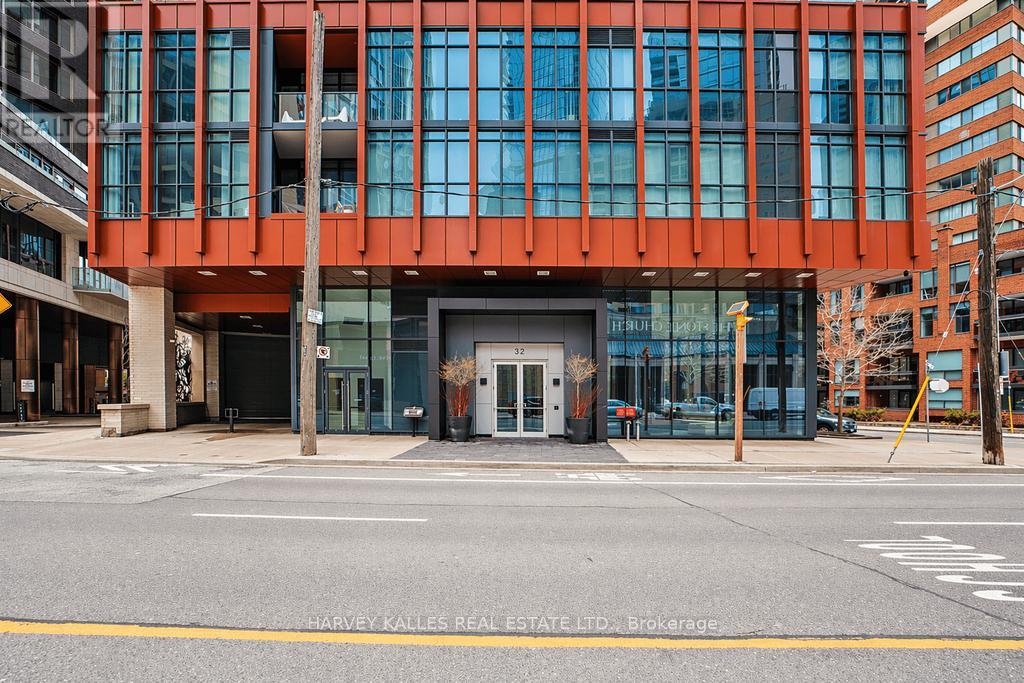 #2603 32 DAVENPORT ROAD - 4