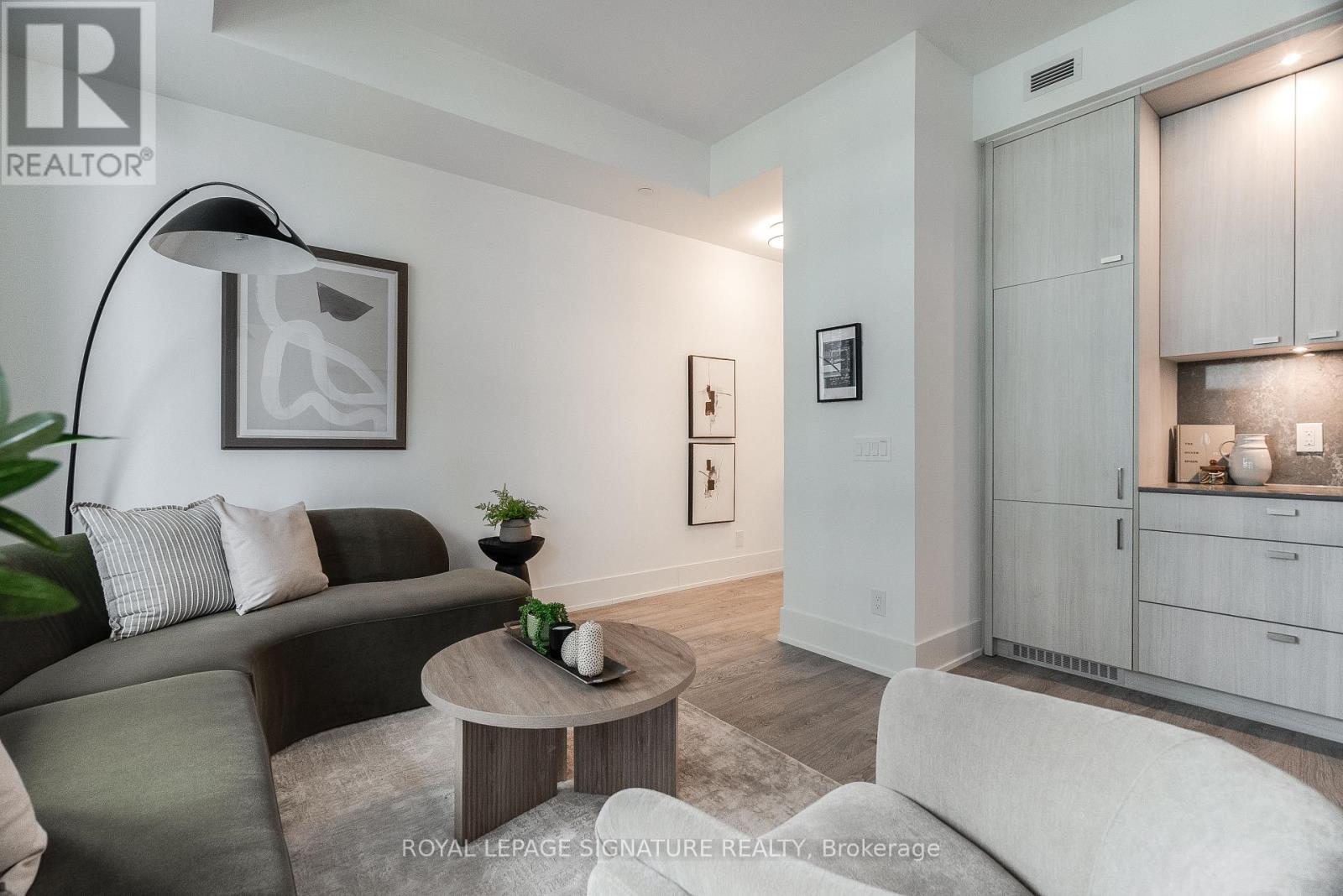 #501 115 DENISON AVENUE - 4