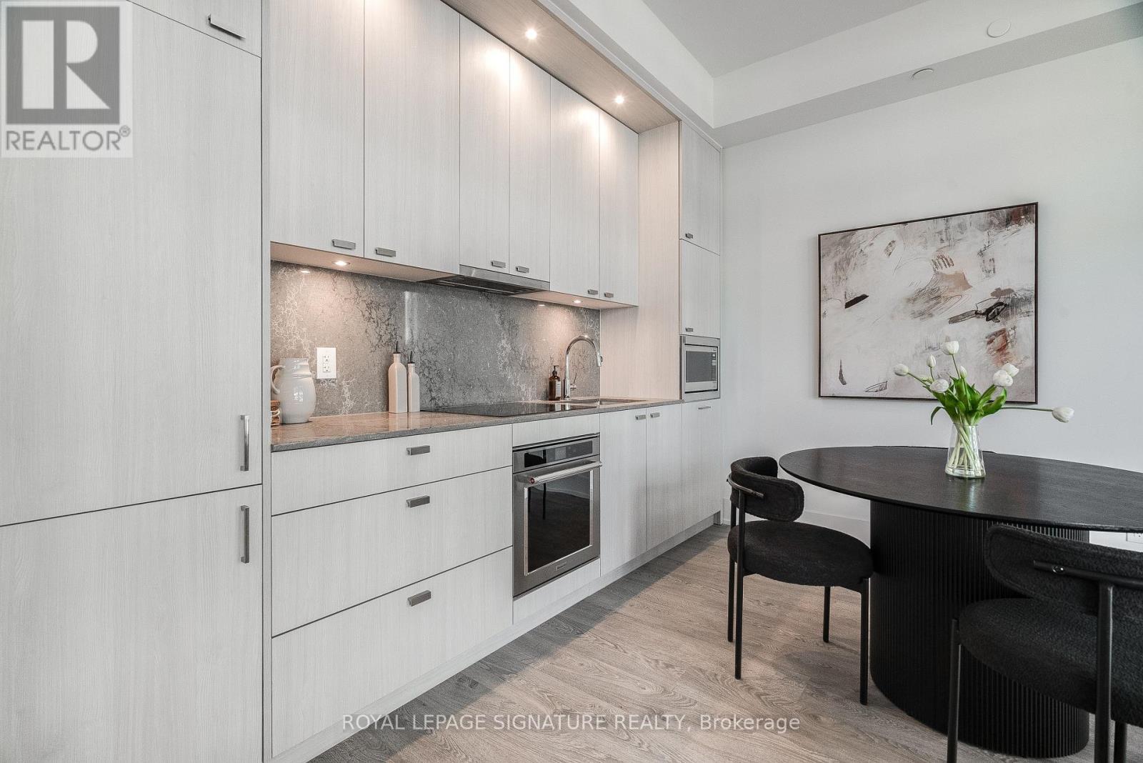 #501 115 DENISON AVENUE - 8
