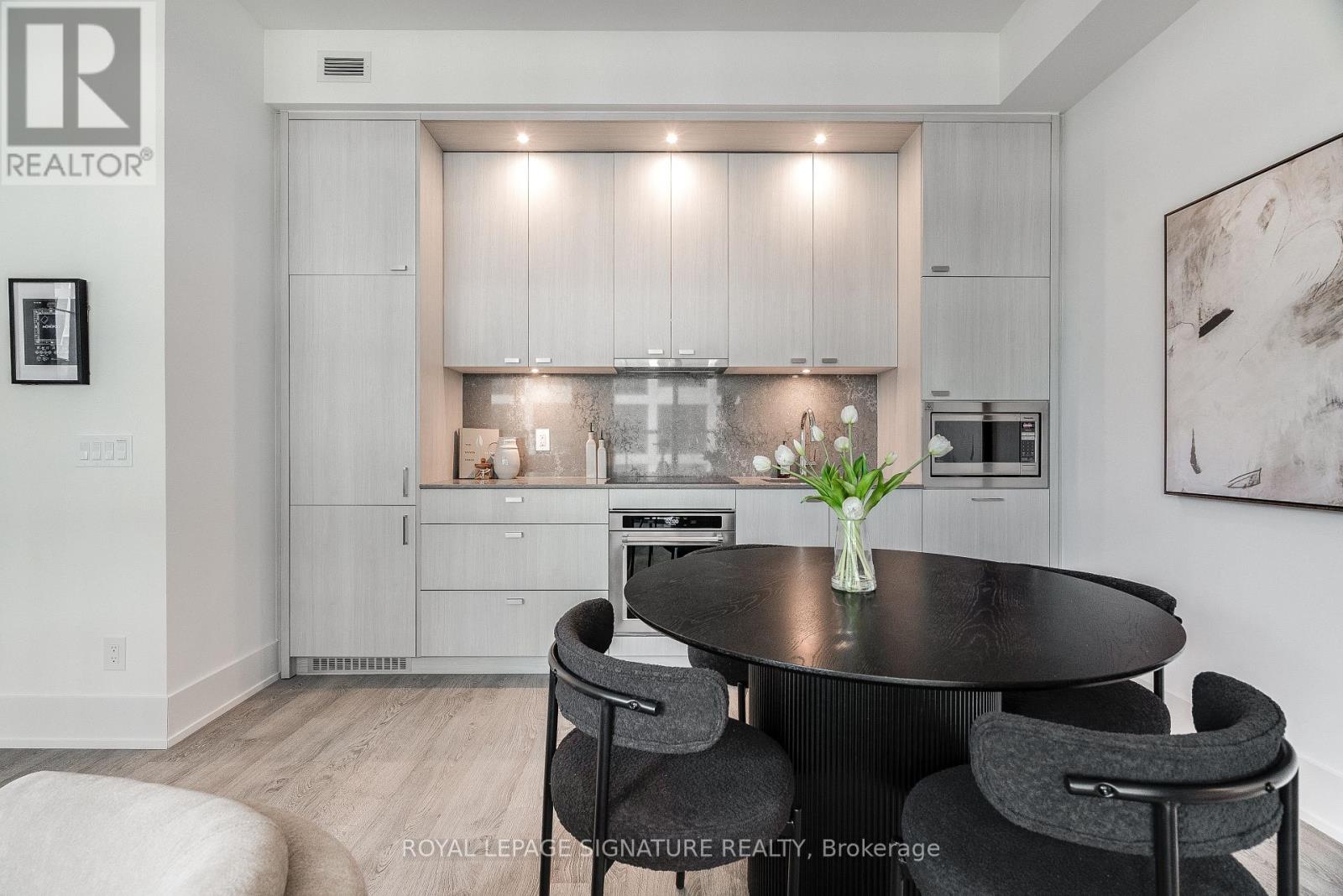 #501 115 DENISON AVENUE - 9