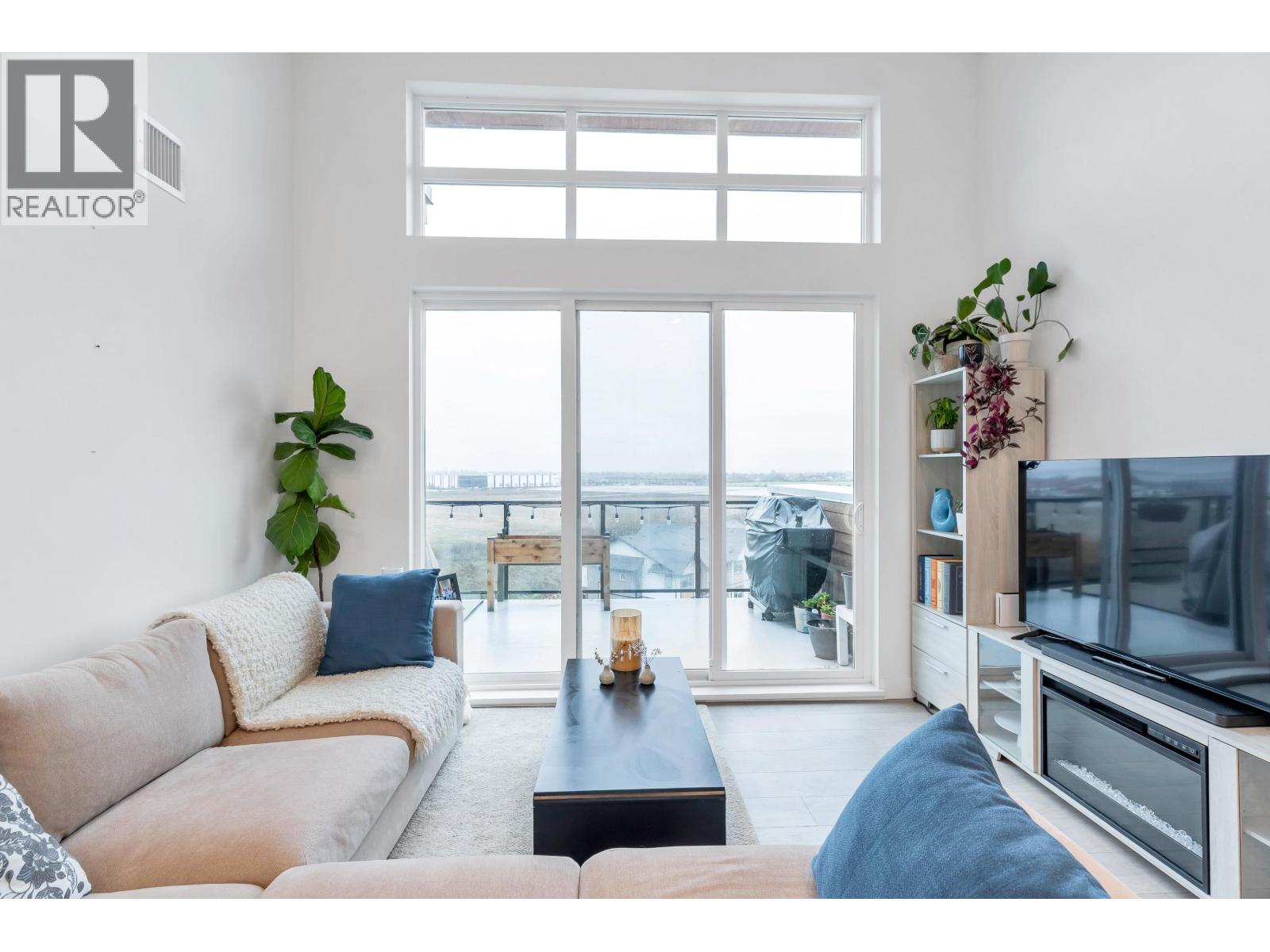 #606-2499 RABBIT Drive, Delta