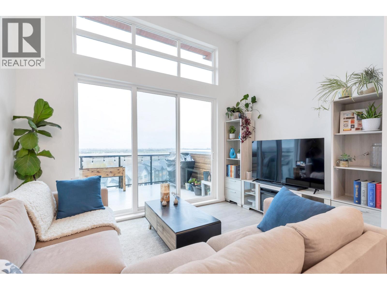 #606-2499 RABBIT Drive, Delta