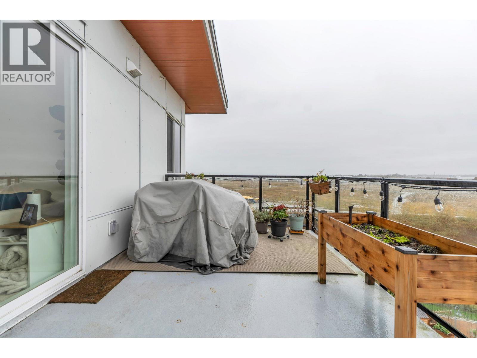 #606-2499 RABBIT Drive, Delta