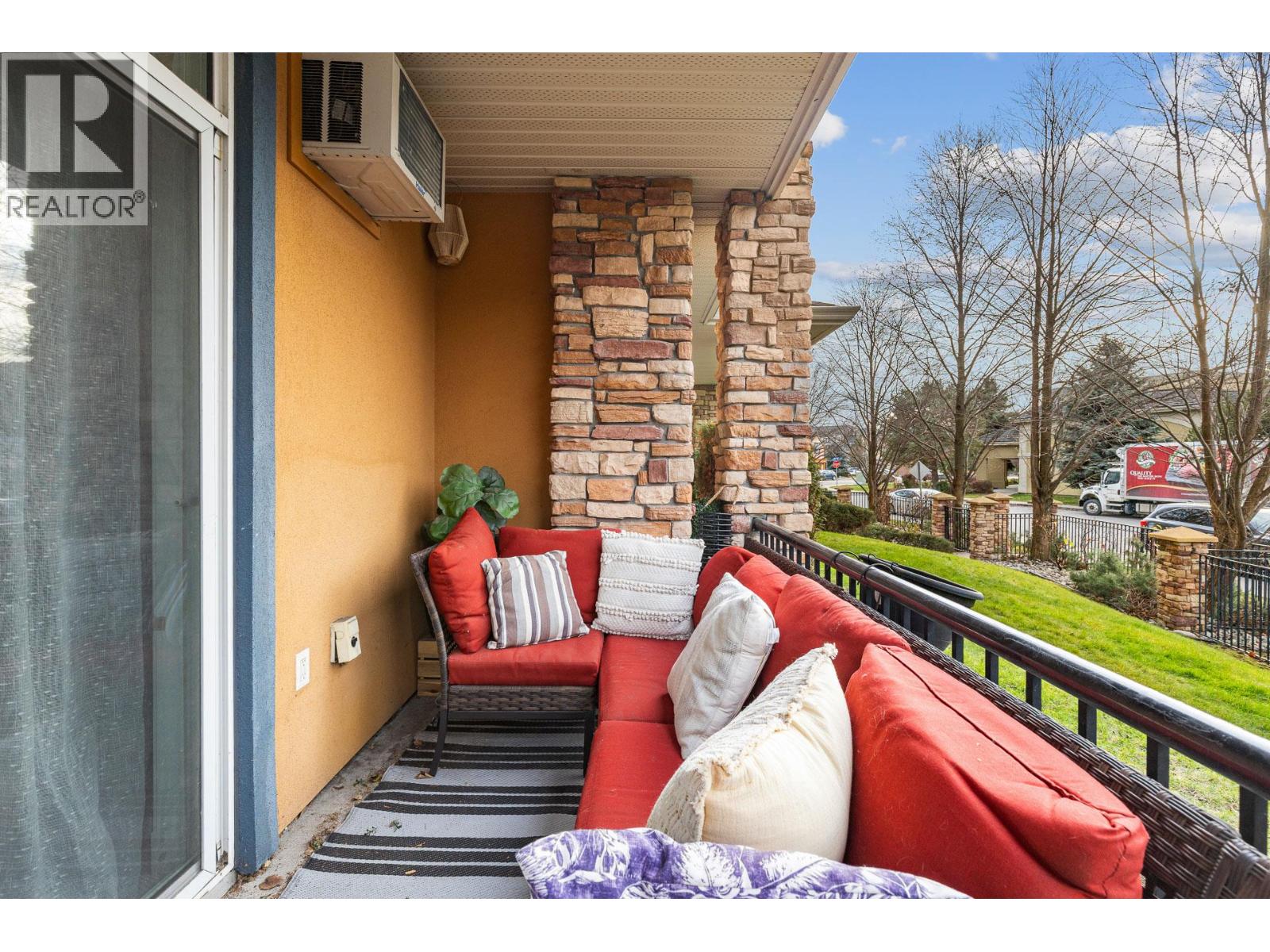 #106 303 Whitman Road - 26