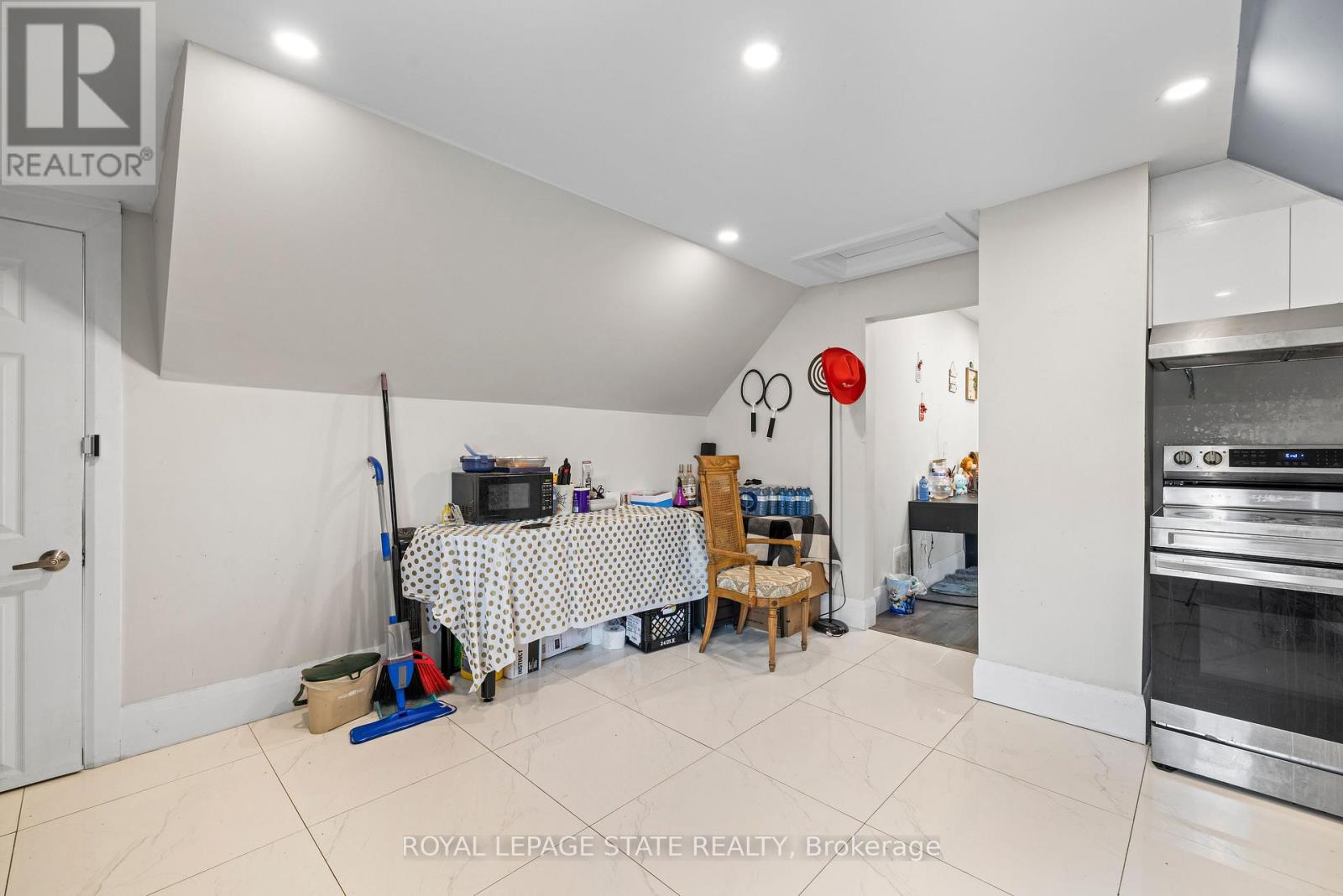 313 GILMORE ROAD - 12