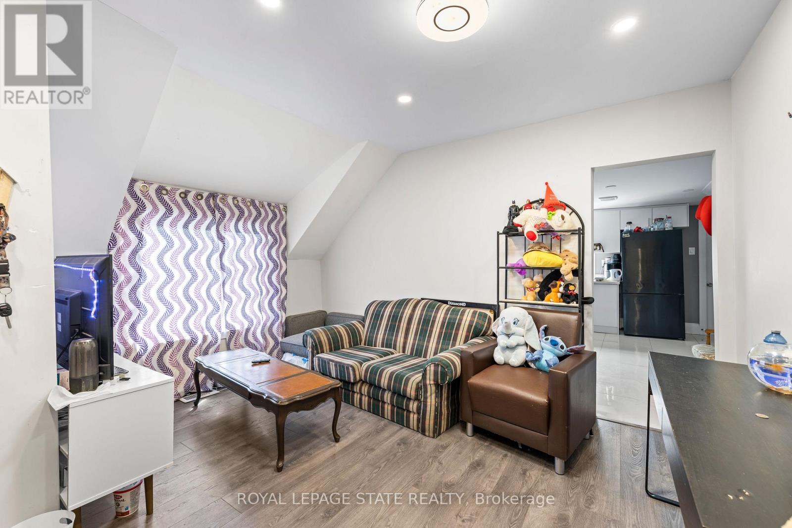 313 GILMORE ROAD - 7