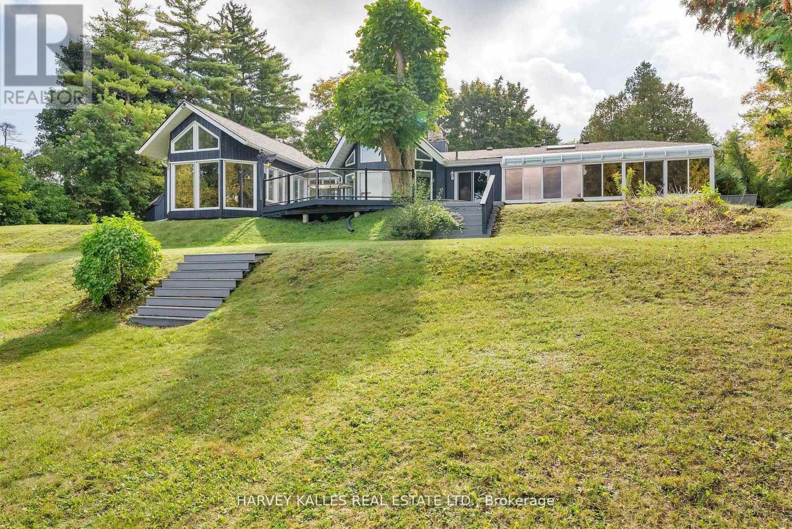 8 OAK DRIVE - 35