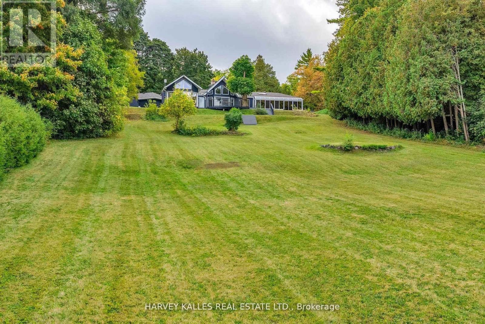 8 OAK DRIVE - 40