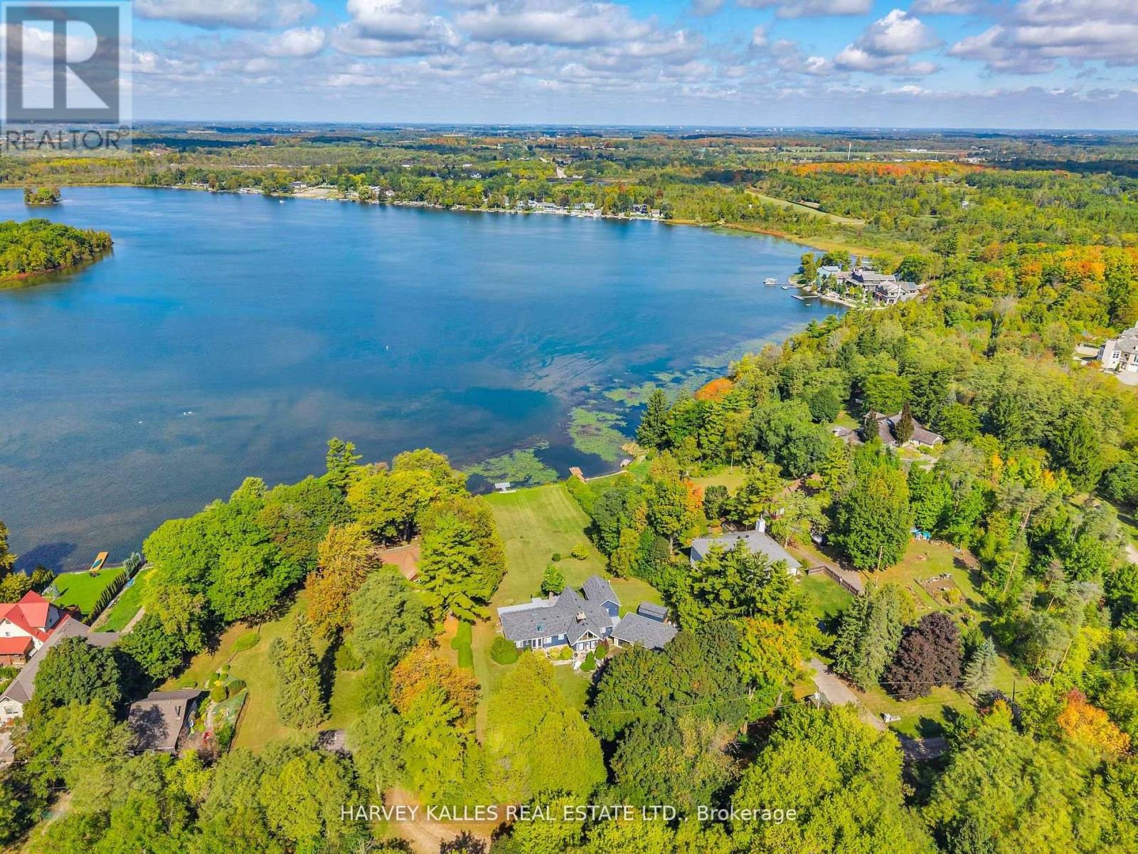 8 OAK DRIVE - 43