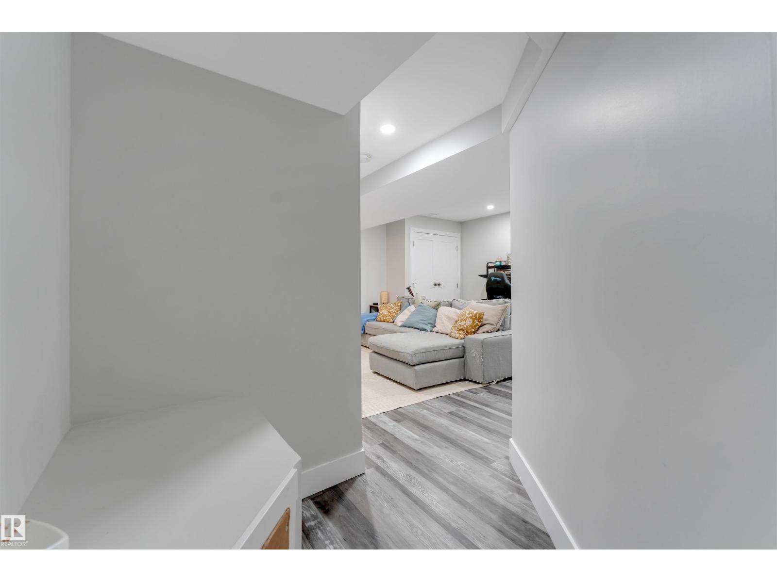 #11 4835 WRIGHT DR SW, Edmonton