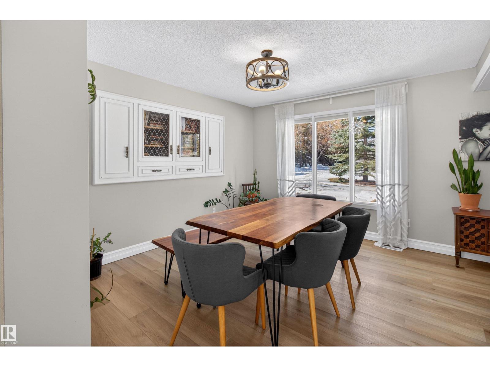 #98 52552 RGE ROAD 224 - 13