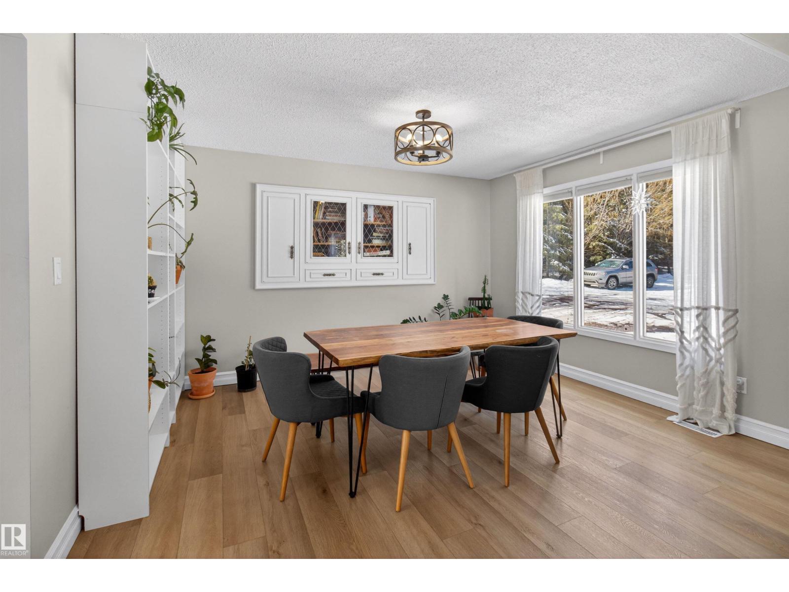 #98 52552 RGE ROAD 224 - 14