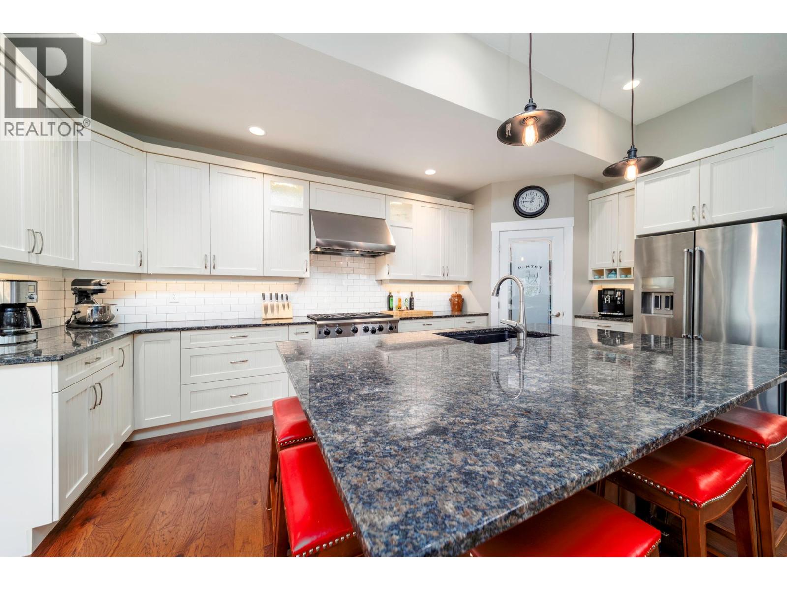  13053 Shoreline Drive, Lake Country