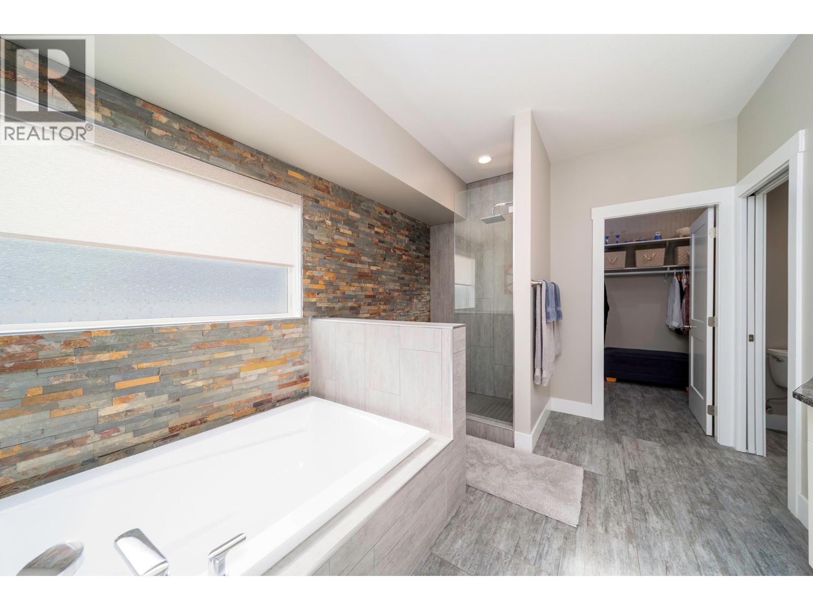  13053 Shoreline Drive, Lake Country