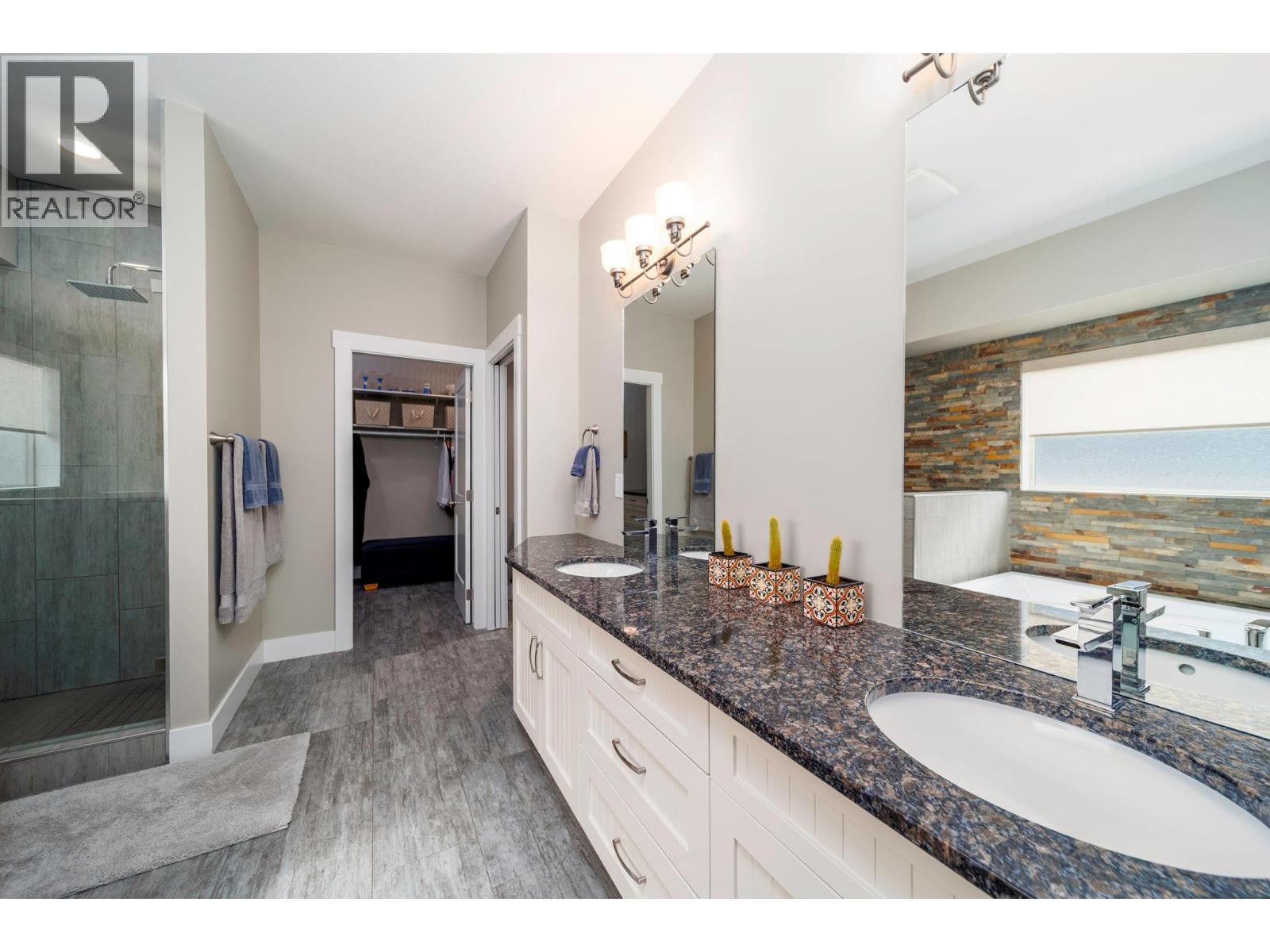  13053 Shoreline Drive, Lake Country