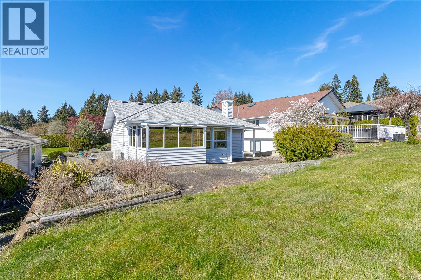3720 Arbutus Dr N, Cobble Hill