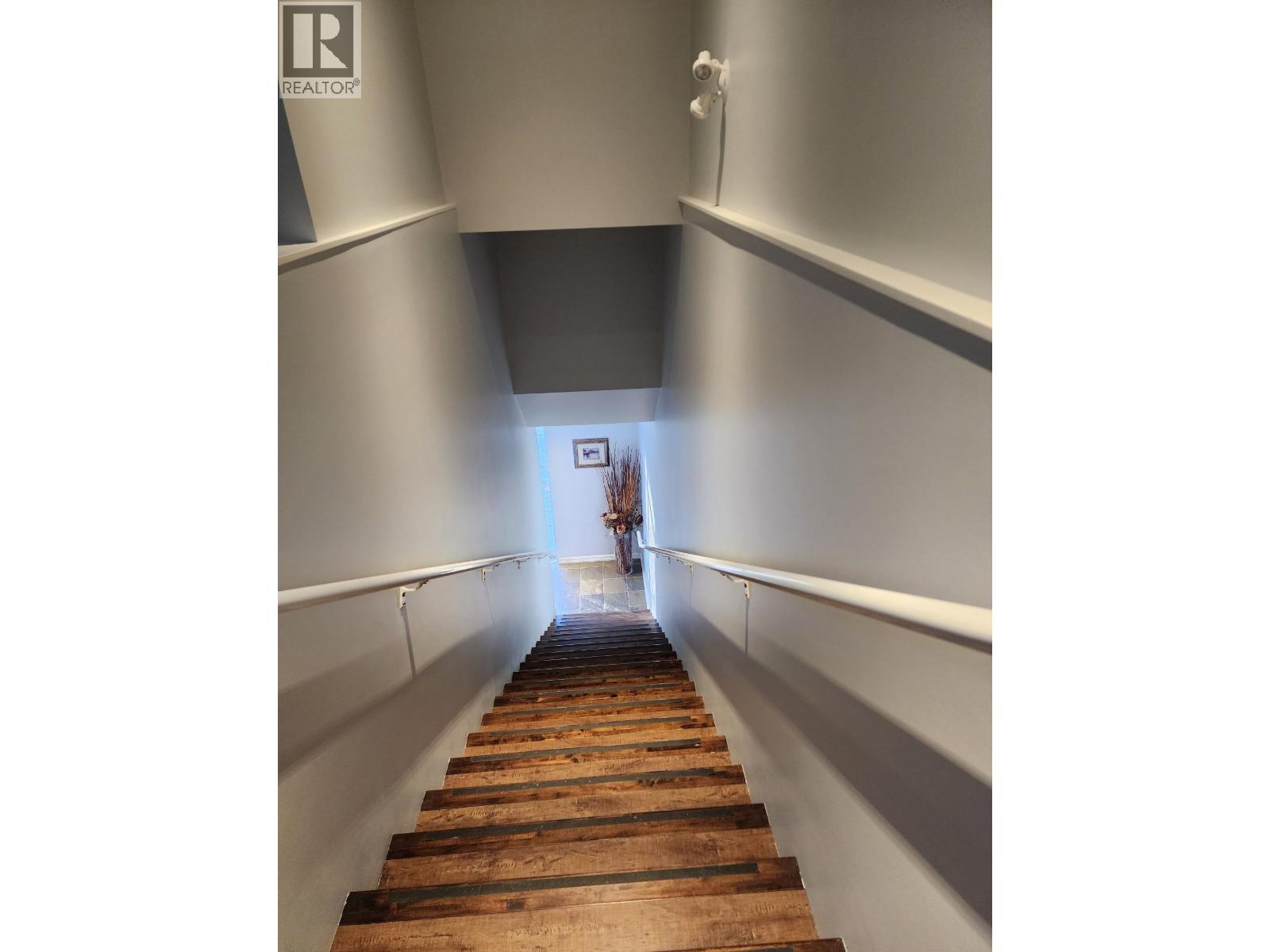 255 8600 CAMBIE ROAD — photo 3