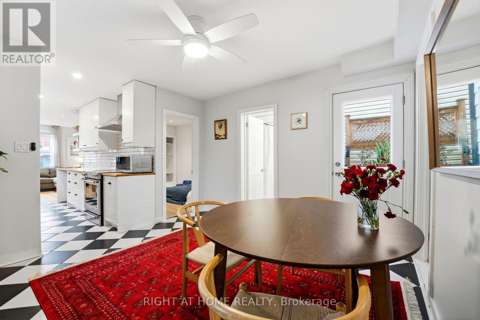 209 MARIER AVENUE — photo 10