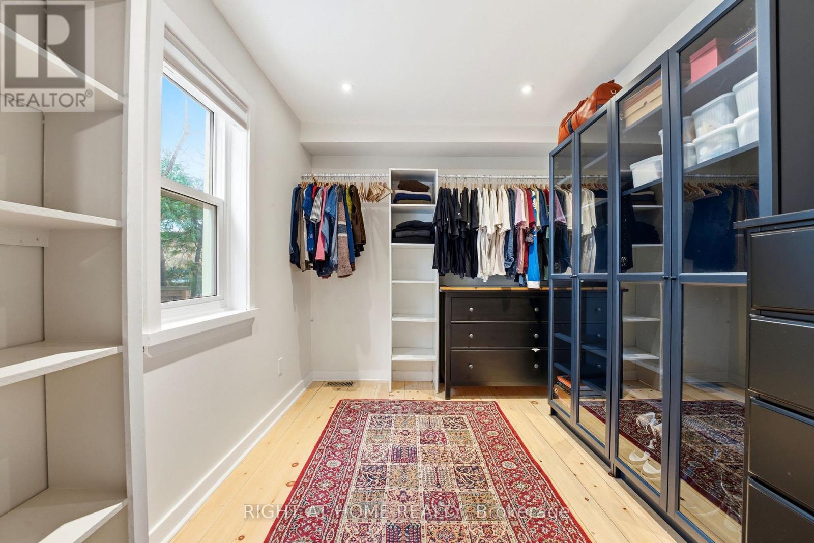 209 MARIER AVENUE — photo 13