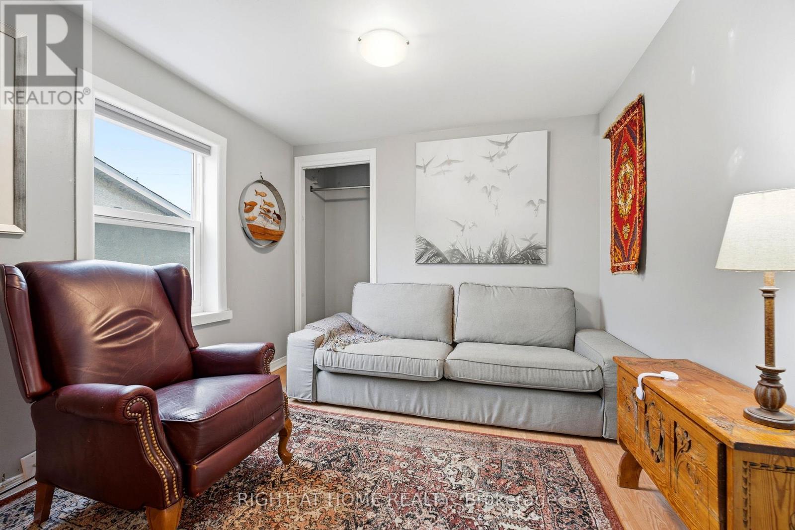 209 MARIER AVENUE — photo 20