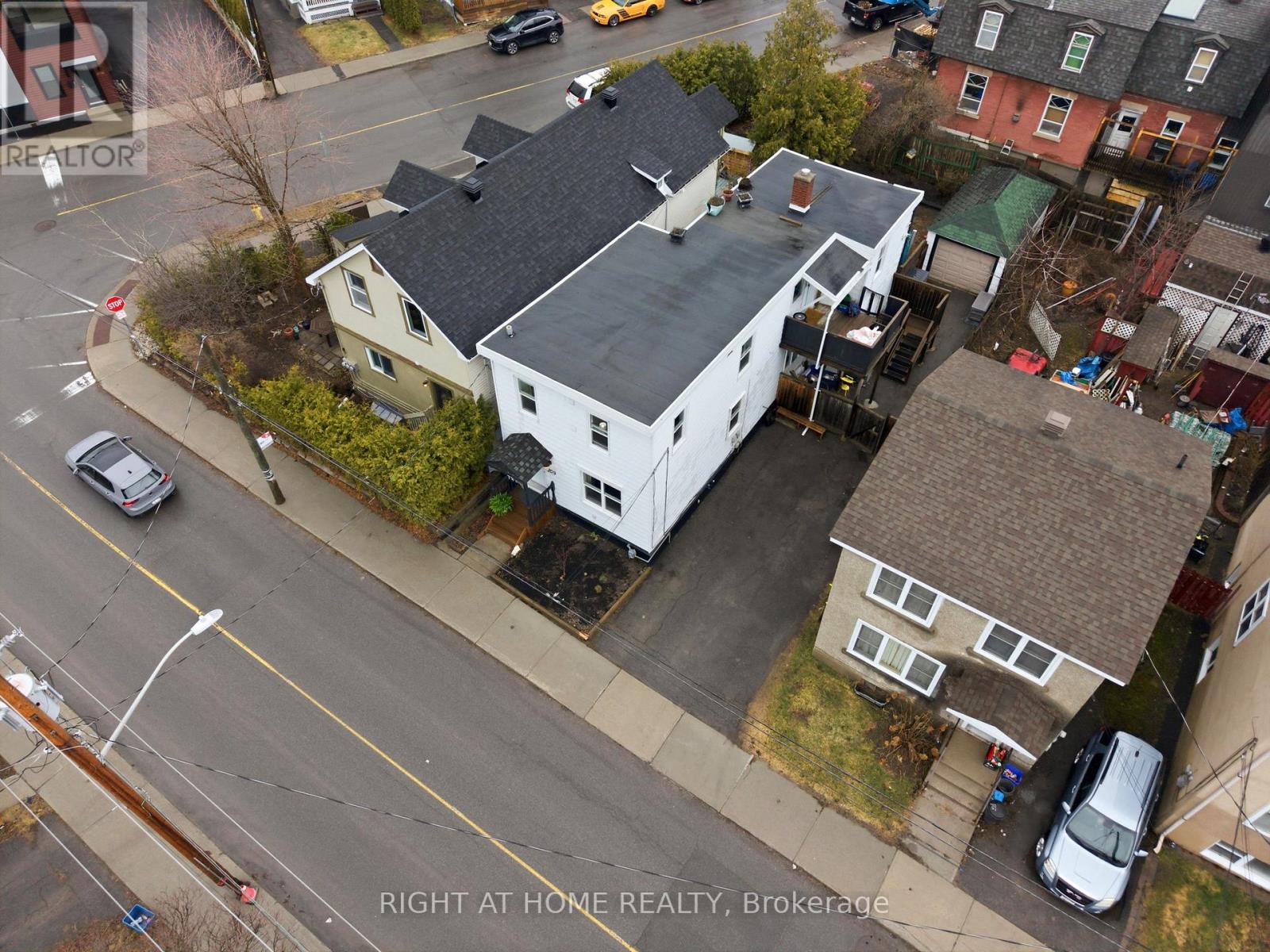 209 MARIER AVENUE — photo 26