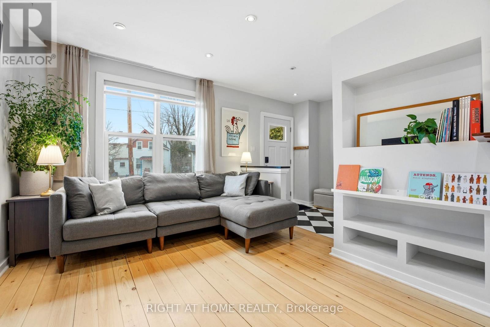 209 MARIER AVENUE - 5