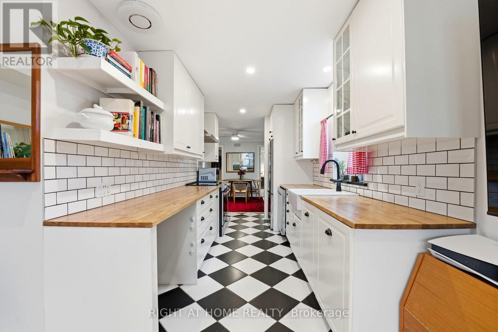 209 MARIER AVENUE - 6