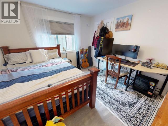 7339 LAZO STREET - 13