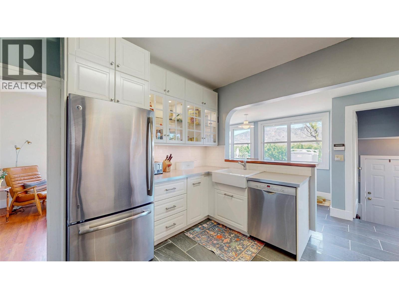 4371 Highway 97, Oliver