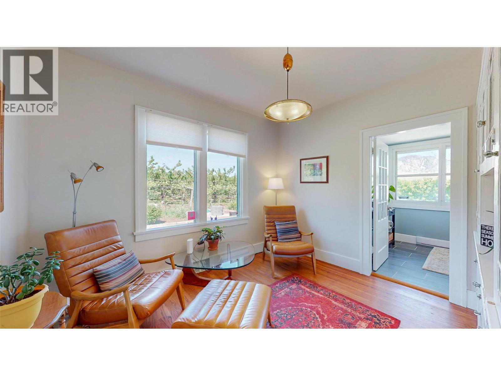 4371 Highway 97, Oliver