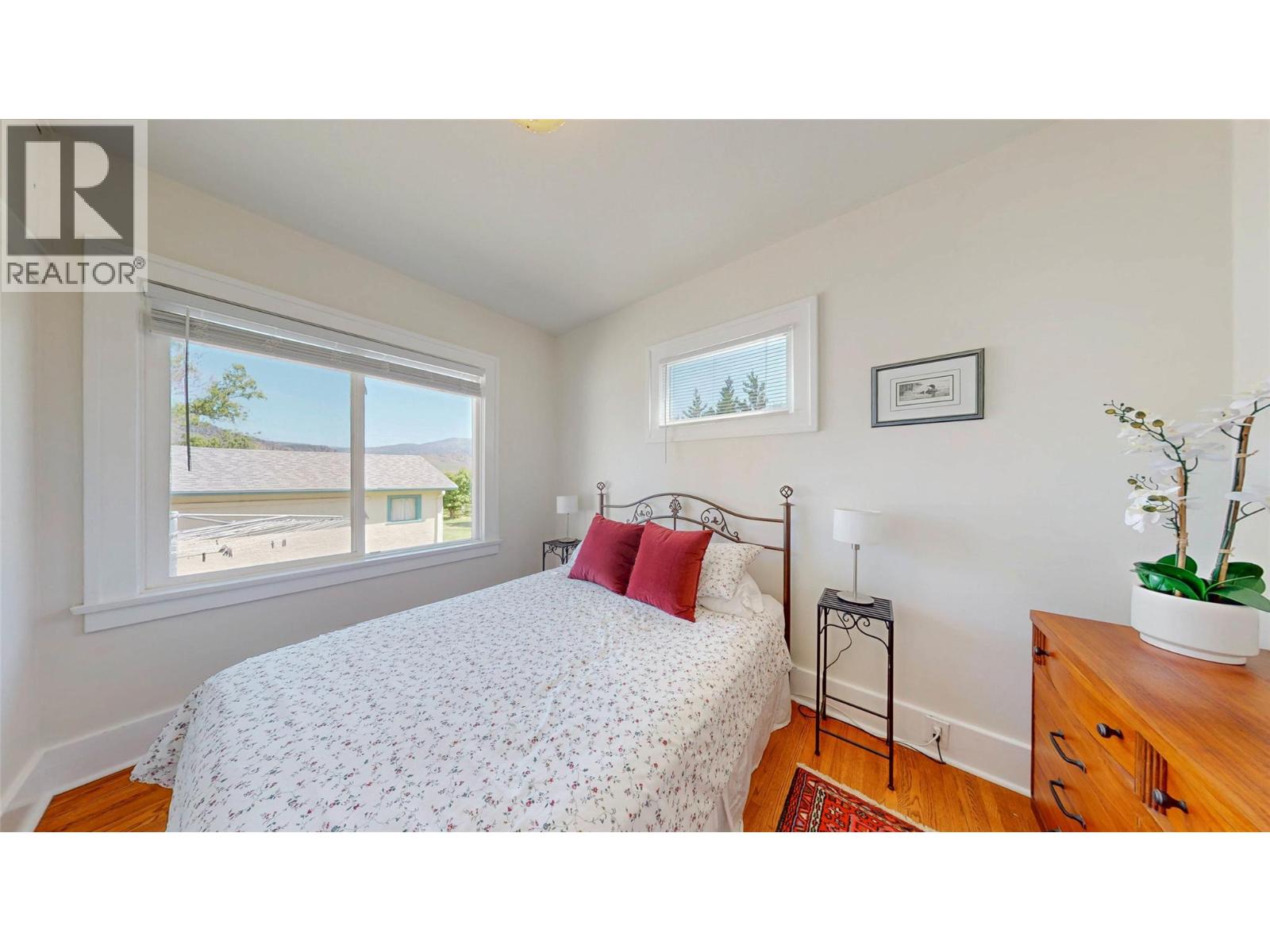 4371 Highway 97, Oliver