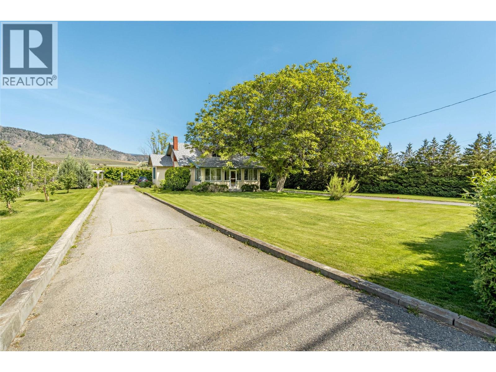 4371 Highway 97, Oliver