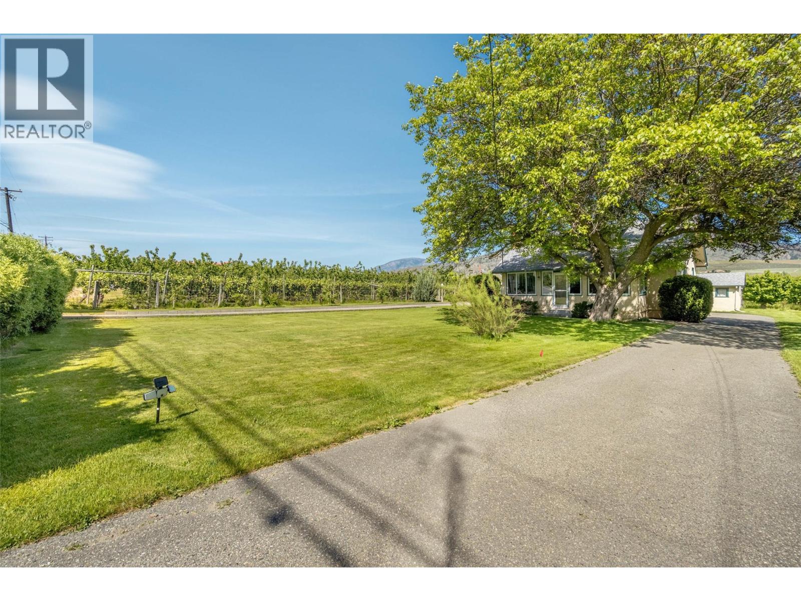 4371 Highway 97, Oliver