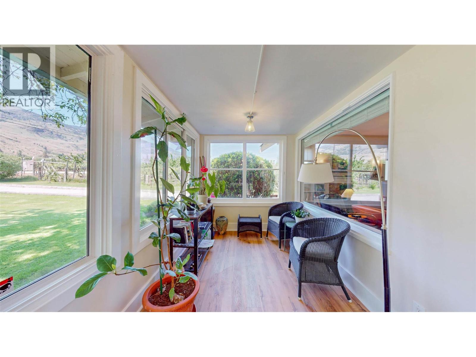 4371 Highway 97, Oliver