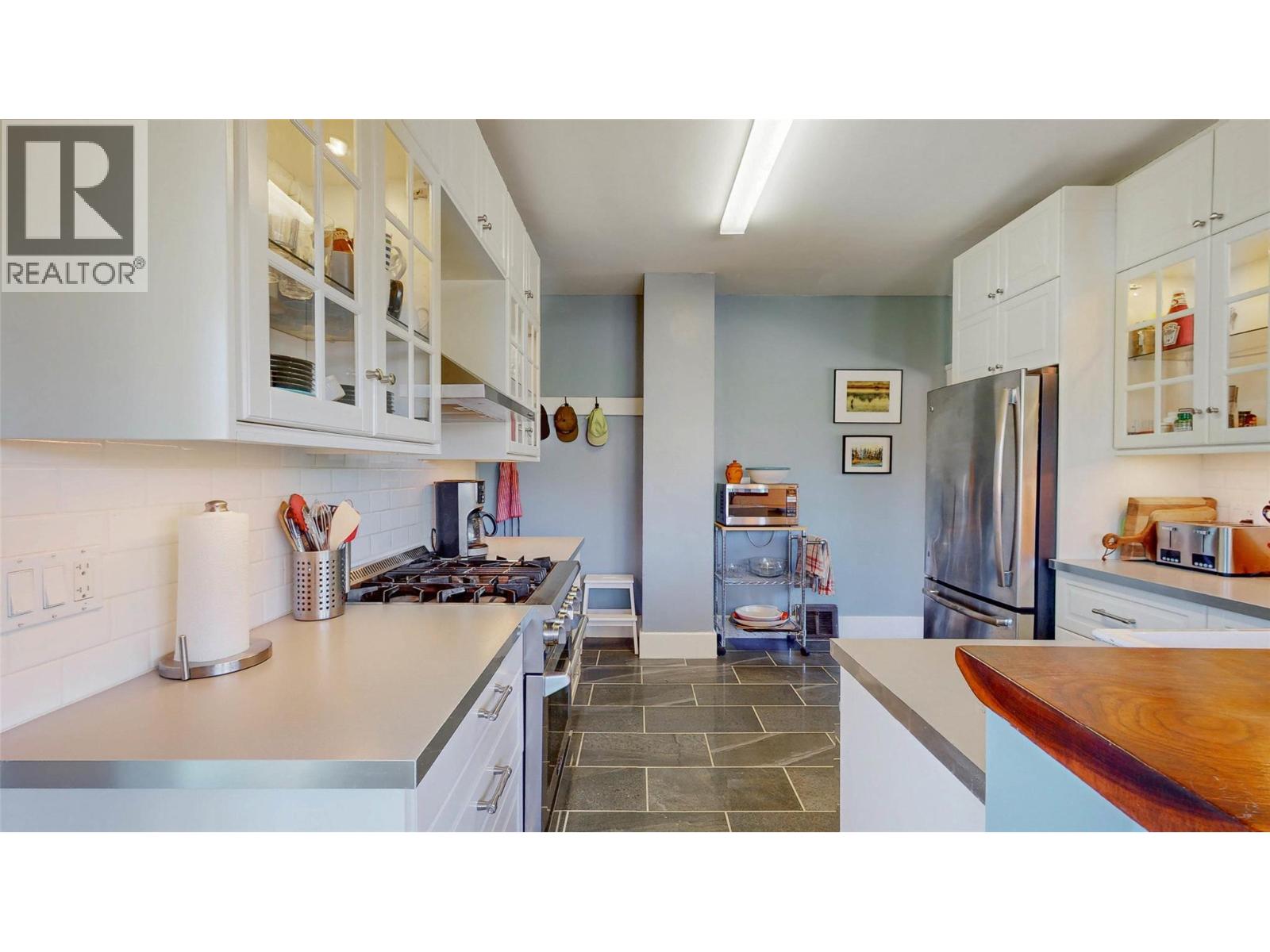 4371 Highway 97, Oliver