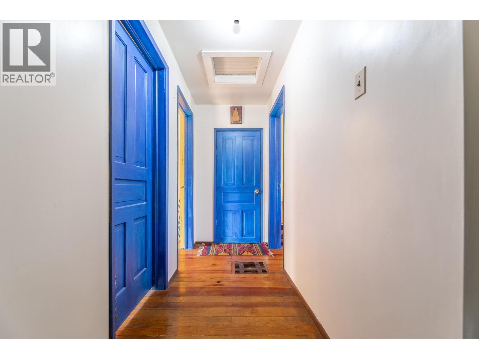 12009 Giants Head Road, Summerland