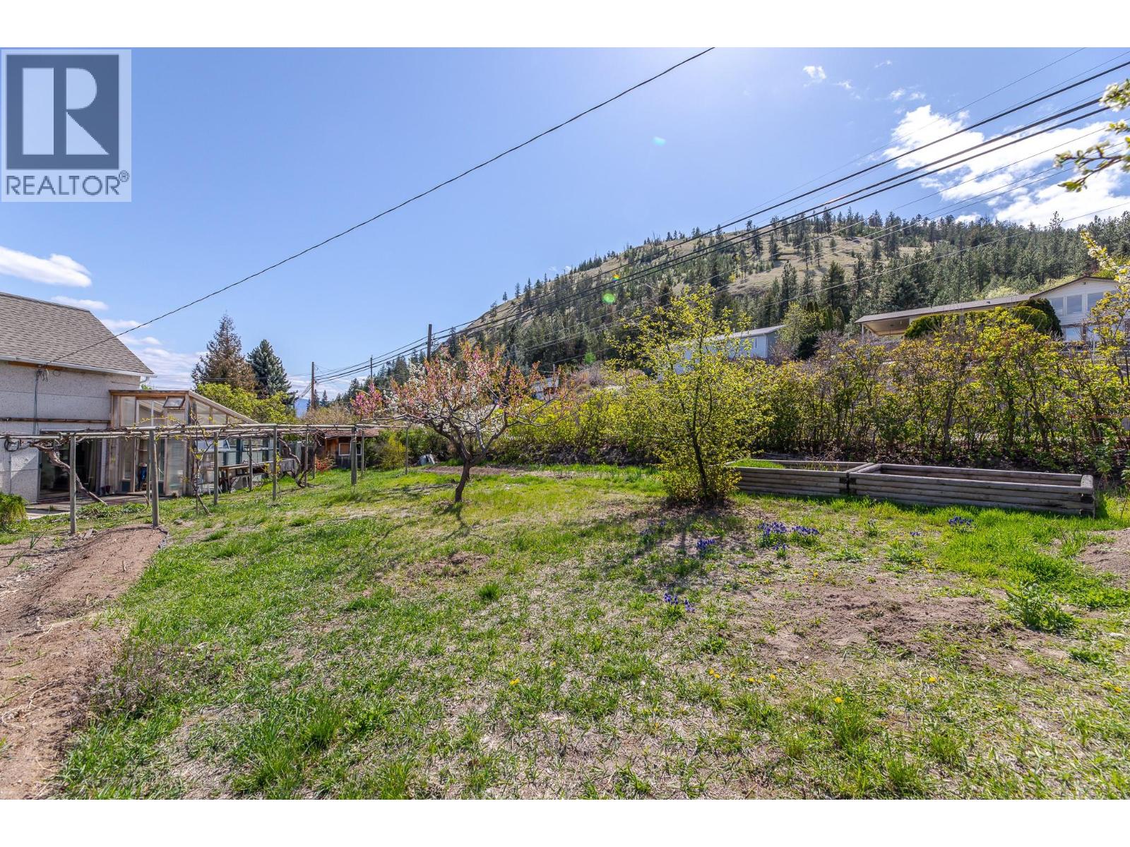 12009 Giants Head Road, Summerland