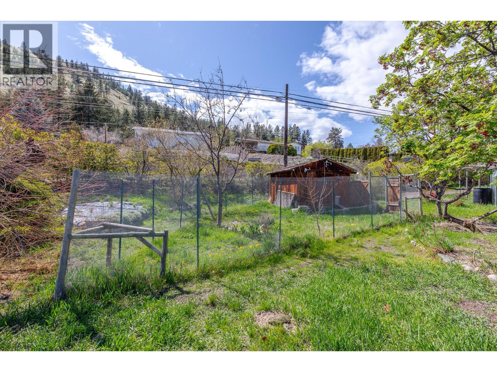 12009 Giants Head Road, Summerland