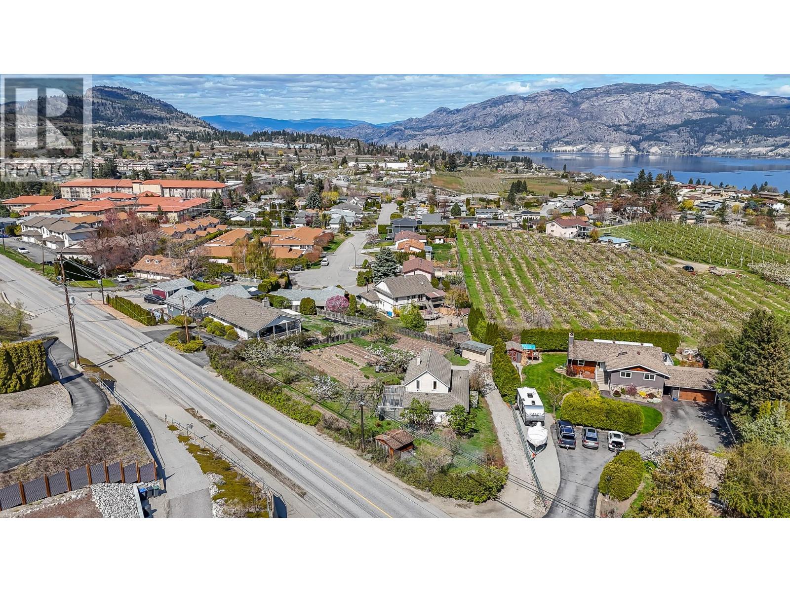 12009 Giants Head Road, Summerland