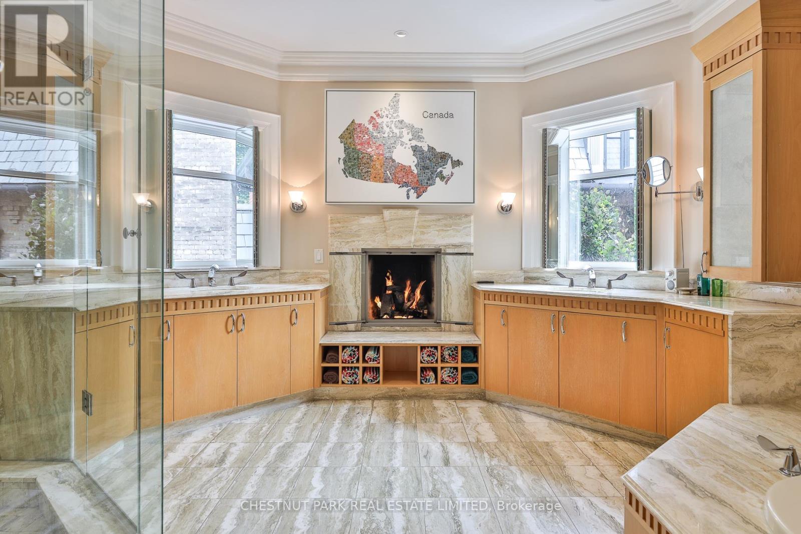 46 LOWTHER AVENUE - 19