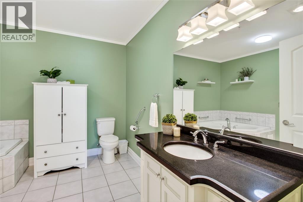 1550 VENETIAN BOULEVARD Unit# 310, Point Edward, Ontario, N7T0A4 — Photo 18