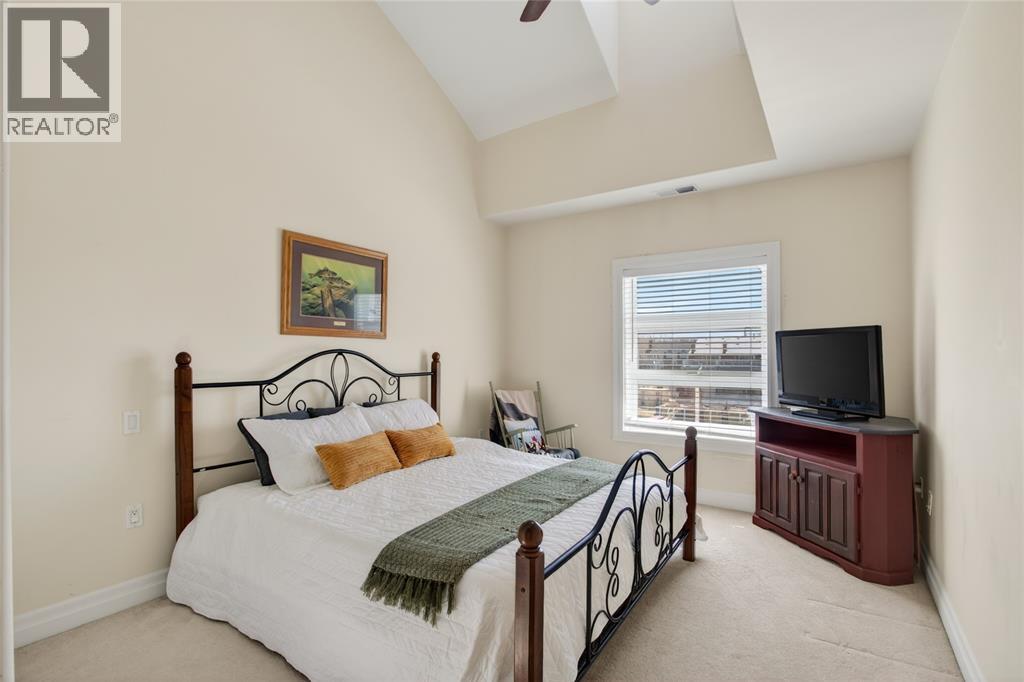 1550 VENETIAN BOULEVARD Unit# 310, Point Edward, Ontario, N7T0A4 — Photo 20