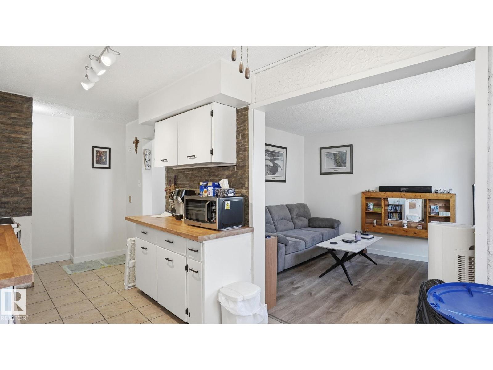 #12 14120 80 ST NW, Edmonton