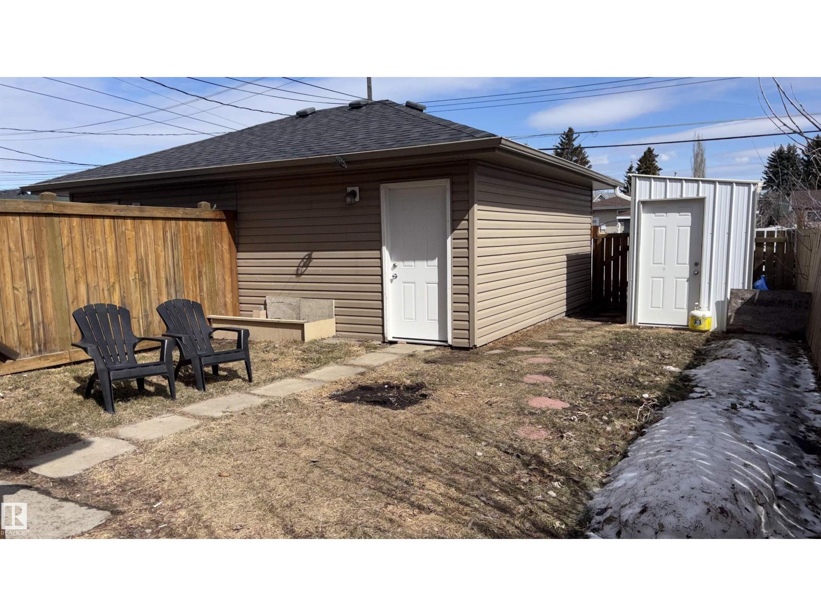 10231 163 ST NW - 9