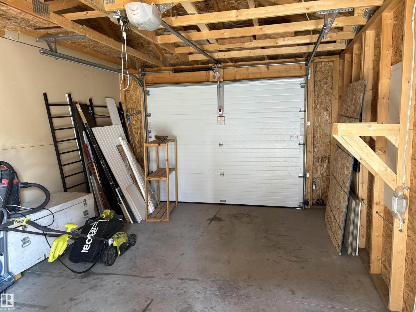 10231 163 ST NW - 10