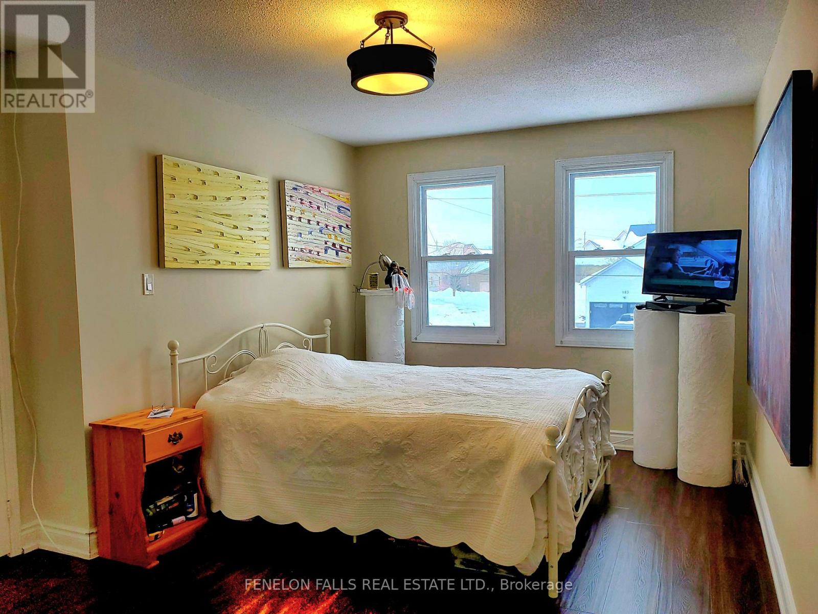 180 ORCHARD PARK ROAD — photo 8