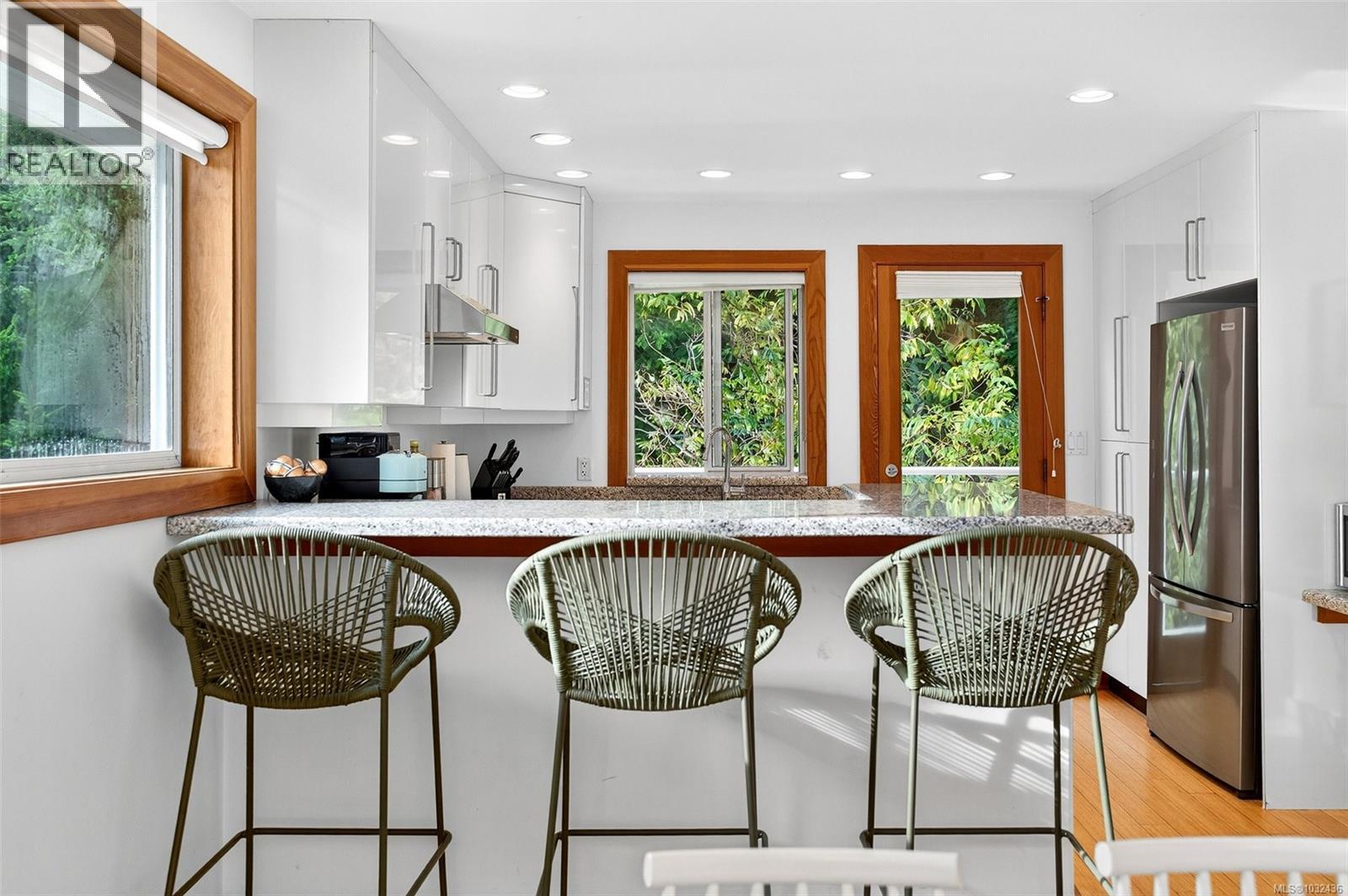 2594 Seaside Dr - 39